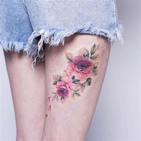 While it's very easy to get plus, longer flower tattoos look sharper. 23 Best Rose Thigh Tattoo Ideas for Women | StayGlam