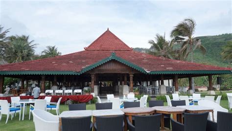 Review Queen Of The South Resort Hotel Romantis Di Tepi Pantai Jogja