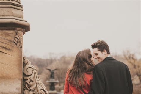 Love In Central Park Park Central Park Couple Photos