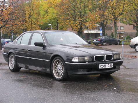 Engine v8, so exhaust sound may be awesome. BMW 735i E38 | Flickr - Photo Sharing!