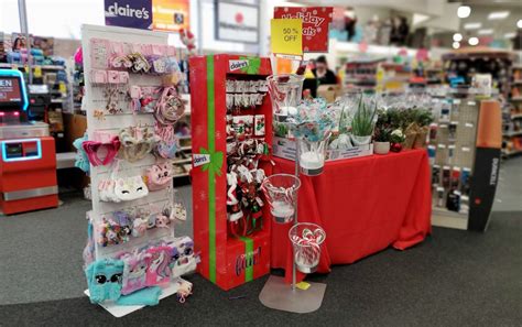 Up To 75 Off Christmas At Cvs Jewelry Candy T Sets And More