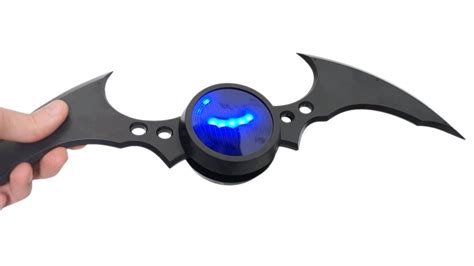Batarang Batman Arkham Knight Neca Gamestop Exclusive Review Youtube