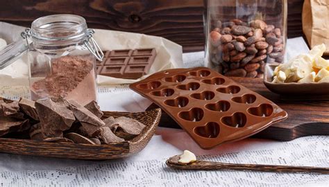 Pour onto a baking pan and using an offset spatula, spread chocolate as thin as possible. How to Make Chocolate