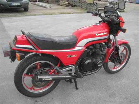 Sella, codone, fianchetti, strumentaz.per kawasaki gpz 550 ut. Kawasaki GPZ 550 UT aus 1982 im gut erhaltenem - Bestes ...