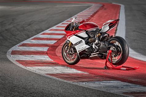 Ducati 959 panigale & gsxr 600 plays at the track! Racing Cafè: Ducati 1299 Panigale S Anniversario Limited ...