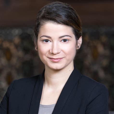 Bi gün bi çılgınlık edip seni sevdiğimi söylesem alay edip güler misin yoksa sen de sever misin. Gülay Gün - Referentin für Museen - Behörde für Kultur und ...