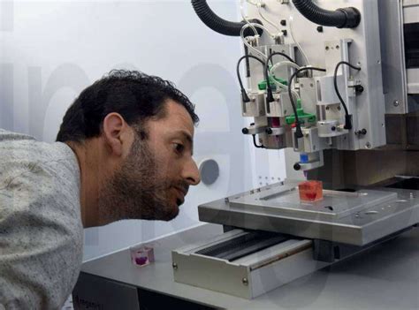 Dr Assaf Shapira Watches A D Printer Print What Israeli Scientist