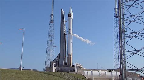 Launch Photos Atlas 5 Rocket Blasts Off With Secret Nrol 33 Satellite