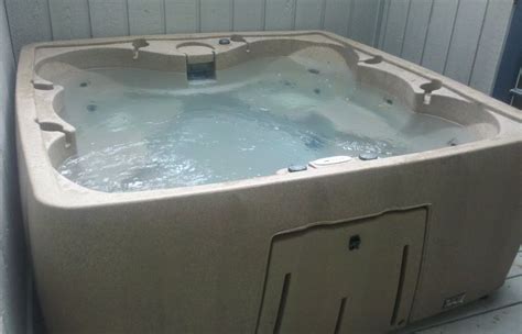 Find great deals on ebay for hot tubs whirlpool. The Best Hot Tub Prices: How And Where To Find Them ...