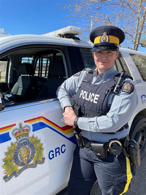 Cold Lake Rcmp Officers Quick Delivery Helps Save A Life My Lakeland Now