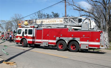 Tx Houston Fire Department Ladder