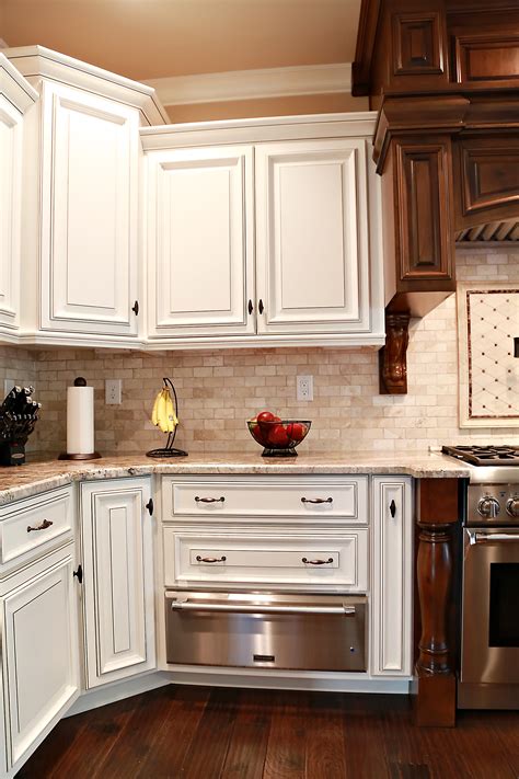 Cabintepak provides a fresh face to your bathroom or kitchens' cabinets, countertops, islands, sinks, faucets, and much more. Gallery | Kitchen Cabinetry | Classic Kitchens of Campbellsville | Custom Cabinets in Louisville ...