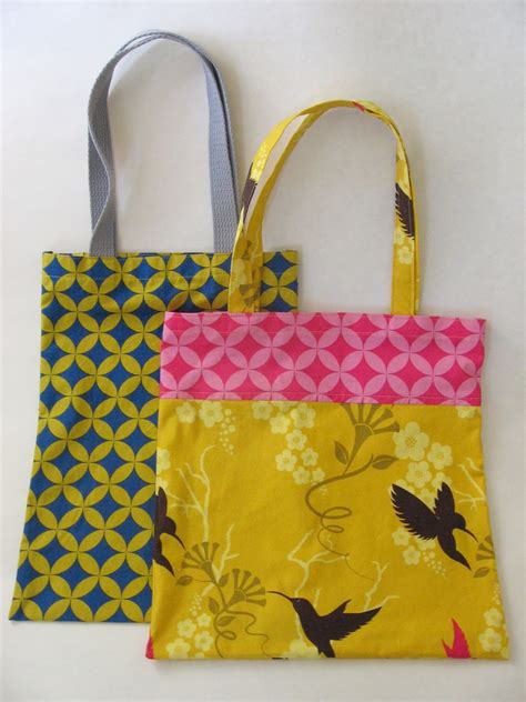 Needle And Spatula Easy Tote Bag Sewing Tutorial