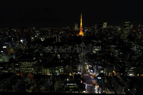 Horizonte De La Ciudad De Tokio Por La Tarde Con La Torre De Tokio En