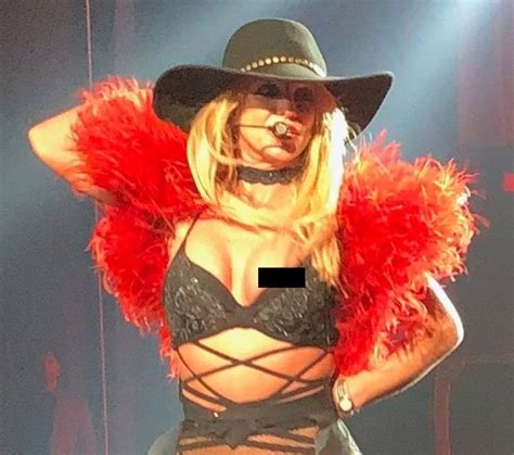 Oops Britney Spears Suffers A Nip Slip While Performing In Las Vegas India Today