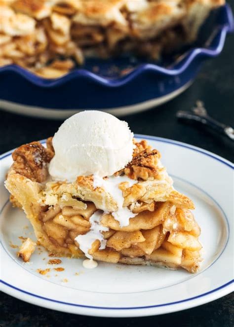This is a highly detailed recipe that will teach a new baker the art of making an apple pie from scratch. Looking for the perfect Homemade Apple Pie recipe? Look no ...