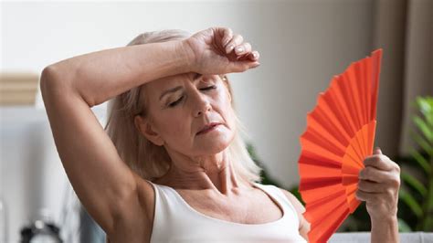 Ways To Deal With Menopause Symptoms Naturally Health Wellness