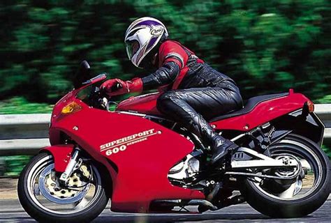 Ducati Ss C Datos T Cnicos De La Motocicleta Motos De Combustible Econom A De La Informaci N
