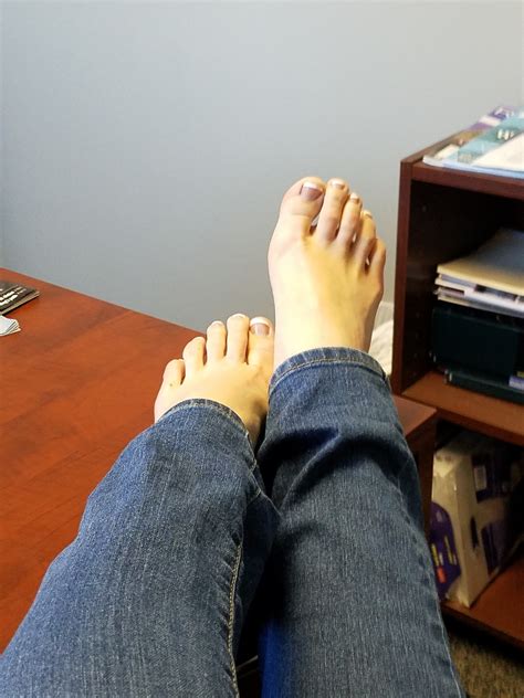 Myprettywifesfeet My Pretty Wife Sent Me This Pic Of Her Beautiful Feet Kicked Up On Her Desk