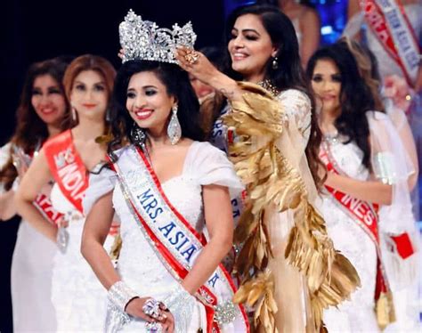 Vizag Lady Crowned Mrs Asia Usa 2023