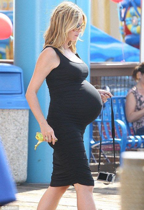 Pin On Pregnant Celebrities