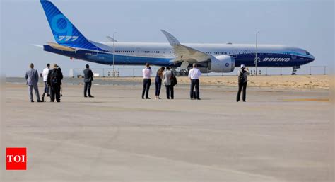 Dubai Airshow Boeing Kicks Off Dubai Airshow With 45 Plane Order