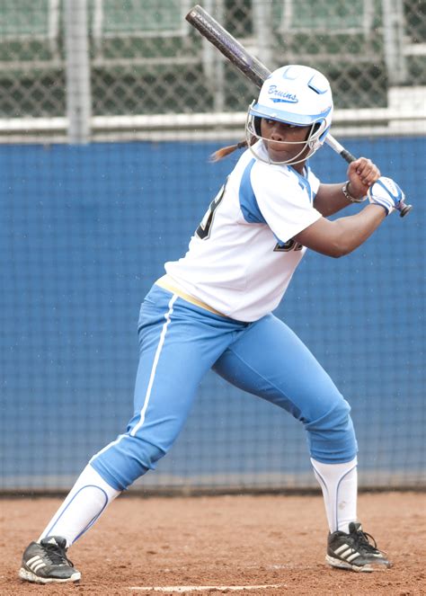 UCLA softball goes into first midweek game with momentum - Daily Bruin