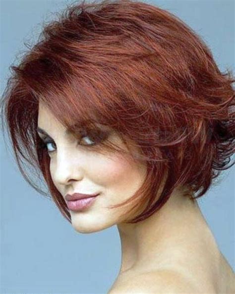 Short hair for round face and double chin. 15 Best Short Hairstyles for Round Faces with Double Chin