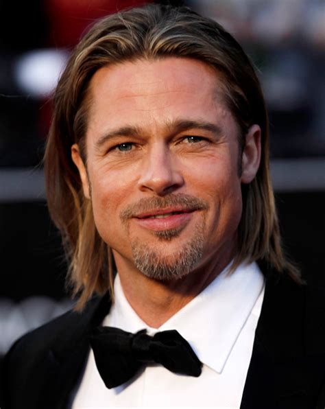 But that didn't stop thousands from carrying the adapt or die: Brad Pitt y otros guapos de Chanel | Belleza, Lo último ...