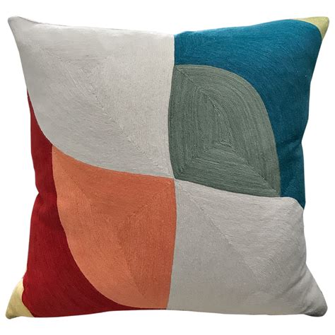 Pin by Jacqueline Hosford Interior De on DECOR: Pillows | Embroidered throw pillows, Pillows ...