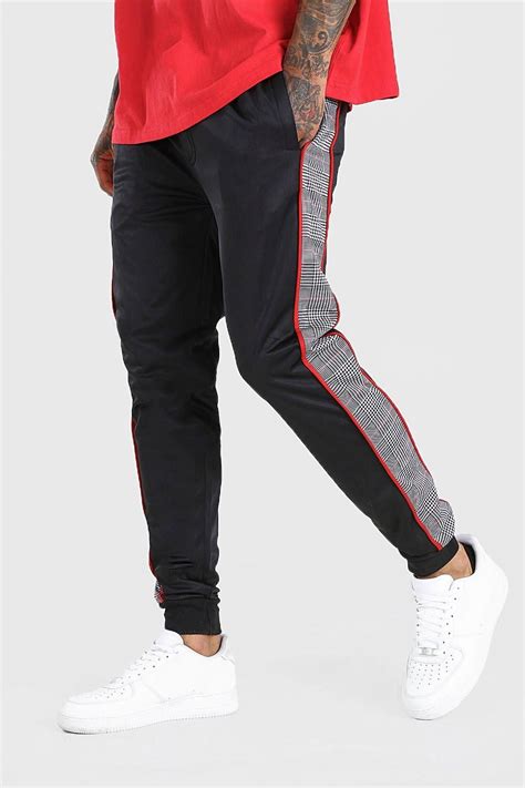 Men S Skinny Fit Jogger With Jacquard Side Panel Boohoo Fitted Joggers Skinny Fit Lounge Wear
