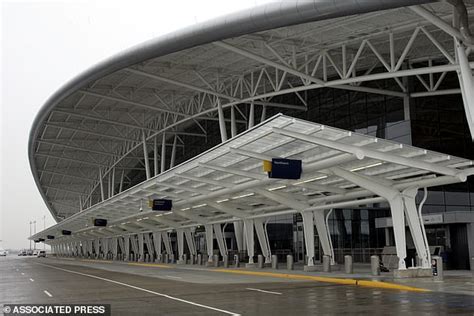 North American Airports Ranked By Passengers Daily Mail Online