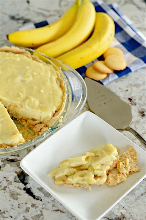 You Need To Make This Absolutely Delicious Banana Pudding Pie It Is So