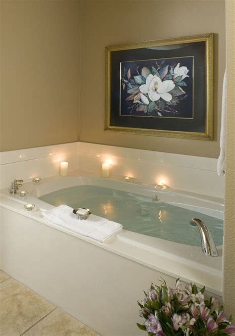 And yes, there is a. Whirlpool / Jetted Tub?