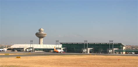 همشهری آنلاین آشنایی با فرودگاه‌ بین‌المللی زوارتنوتس ارمنستان