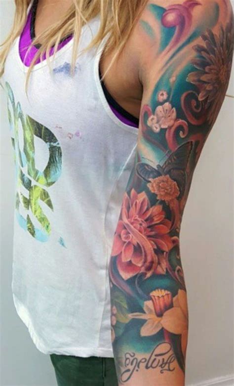 Like The Use Of Colour The Blue For The Gap Fill Tattoo Arm Frau Blumen Mädchen Tattoos