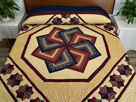 King Navy Burgundy And Tan Star Spin Quilt