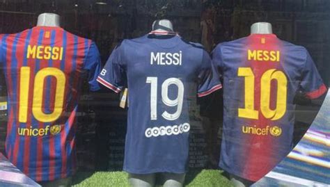 Lionel Messi al PSG ya se venden camisetas con el nombre del argentino en París Ligue FC