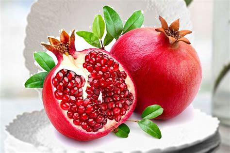 Fresh Pomegranate Recipes Baking With Pomegranate Seeds Fruit