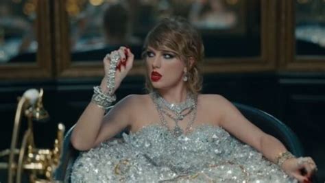 Heres What Everyone Thinks Of Taylor Swifts New Music Video