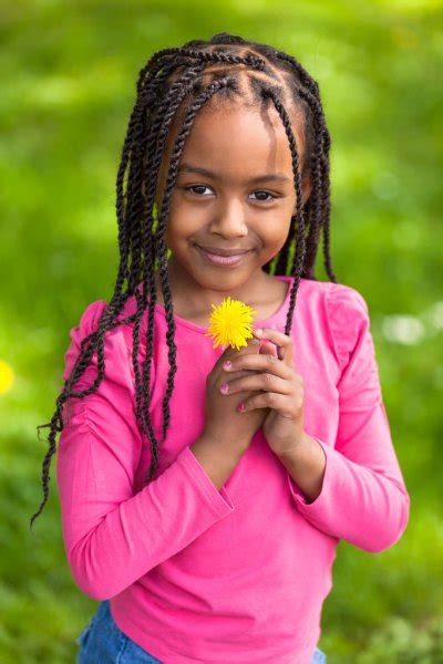 Outdoor Close Up Portrait Of A Cute Young Black Girl African P ⬇