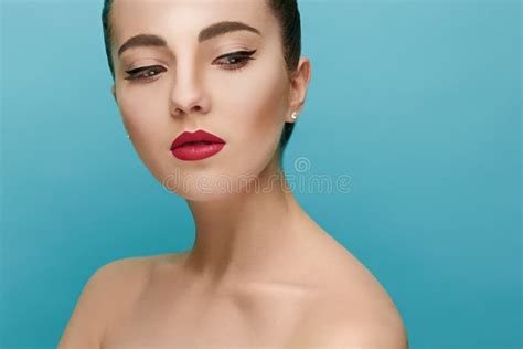 Beautiful Woman Face Perfect Makeup Beauty Fashion Stock Image Image Of Lips Beautiful