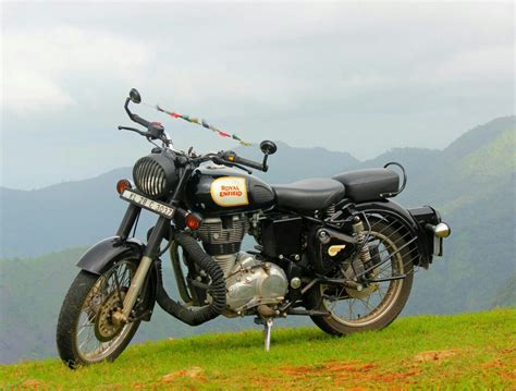 Find and download wallpaper gallery for bullet bullet classic 350cc car. Royal Enfield Classic 350 Wallpapers Hd | hobbiesxstyle