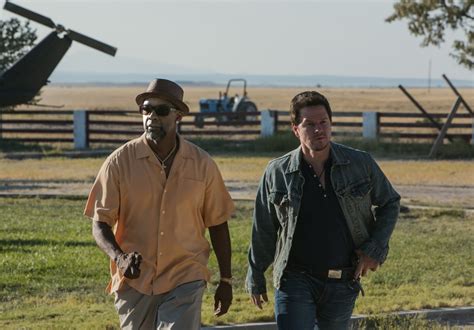 2 Guns Movie Review And Film Summary 2013 Roger Ebert