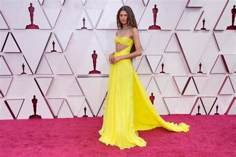 Oscars 2021 Red Carpet A Guide To How To Watch And Best Looks The