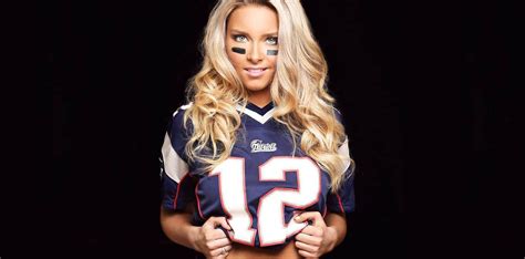 The Hottest NFL WAGS Of TheRichest