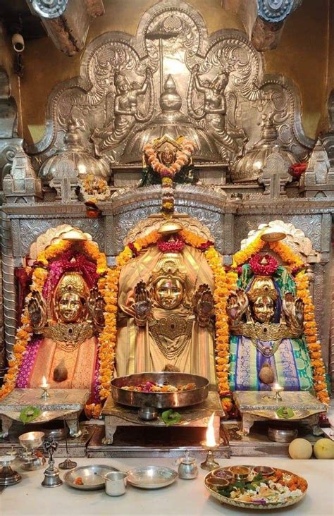 Todays Aarti Darshan Of Shri Mahalaxmi Temple Mahalaxmi Mumbai