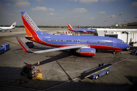 Southwest Airlines Flight Makes Emergency Landing 30 Miles From