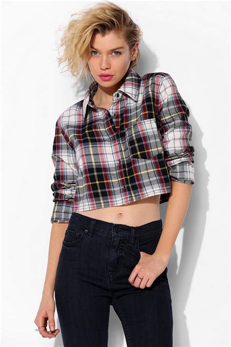 Lyst Urban Outfitters Bdg Washout Cropped Flannel Shirt In Black