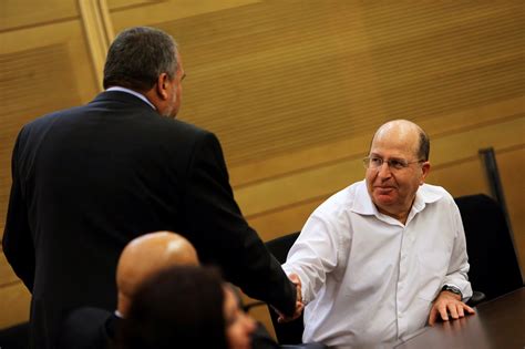 Moshe Yaalon Israeli Defense Minister Resigns The New York Times